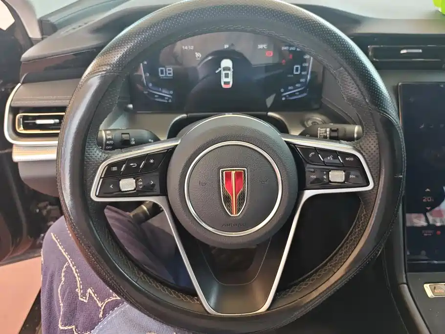 Hongqi Hongqi H5 — миниатюра 15