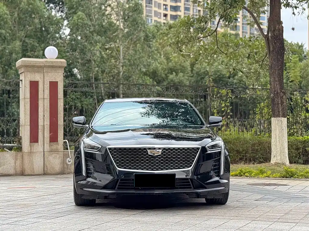 CADILLAC CT6