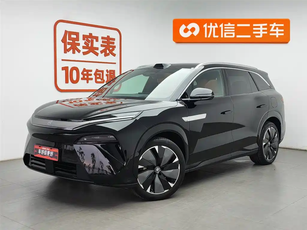 Byd 唐L 2025
