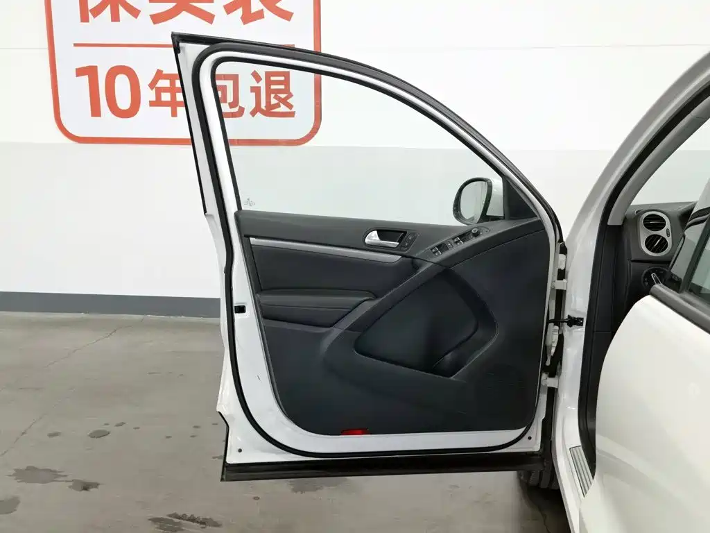 Volkswagen Tiguan 2013 1.8TSI AT Comfort