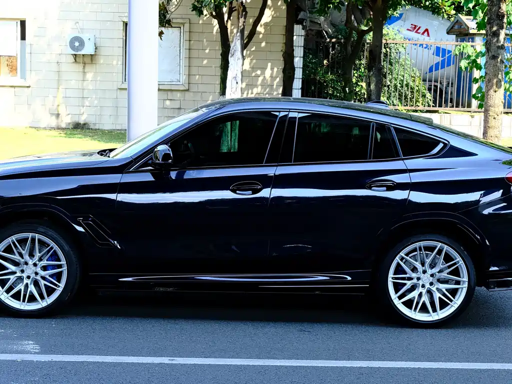 BMW X6 M 2022 X6 M
