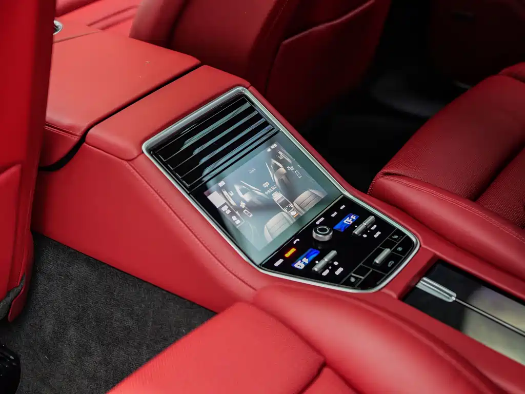 Porsche Panamera — миниатюра 8