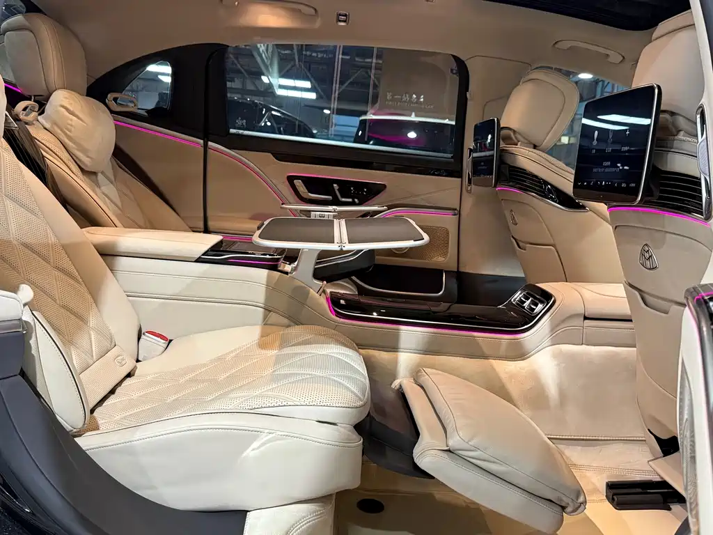 Mercedes-Benz S-Class — миниатюра 11