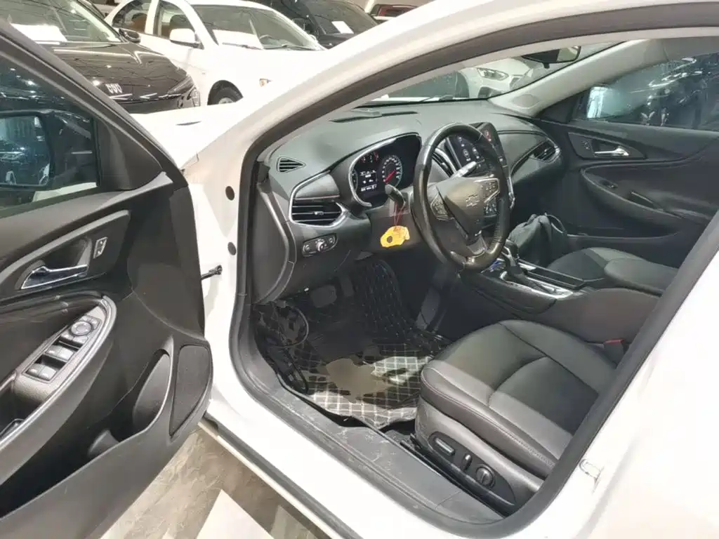 Chevrolet Malibu XL — миниатюра 16