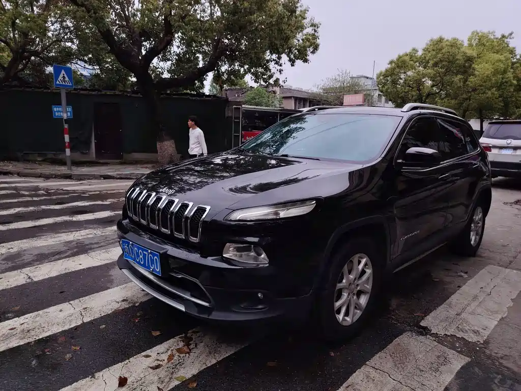 Jeep Cherokee 2016