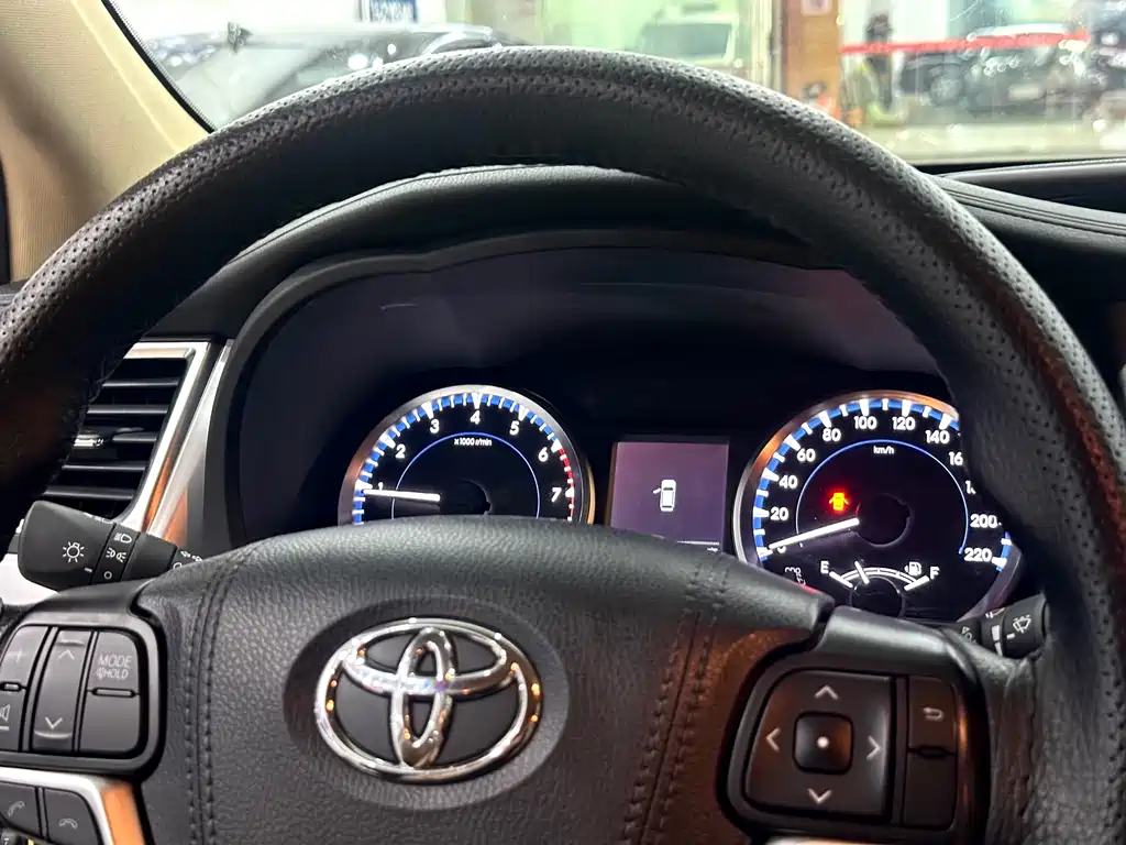 Toyota Highlander — миниатюра 10