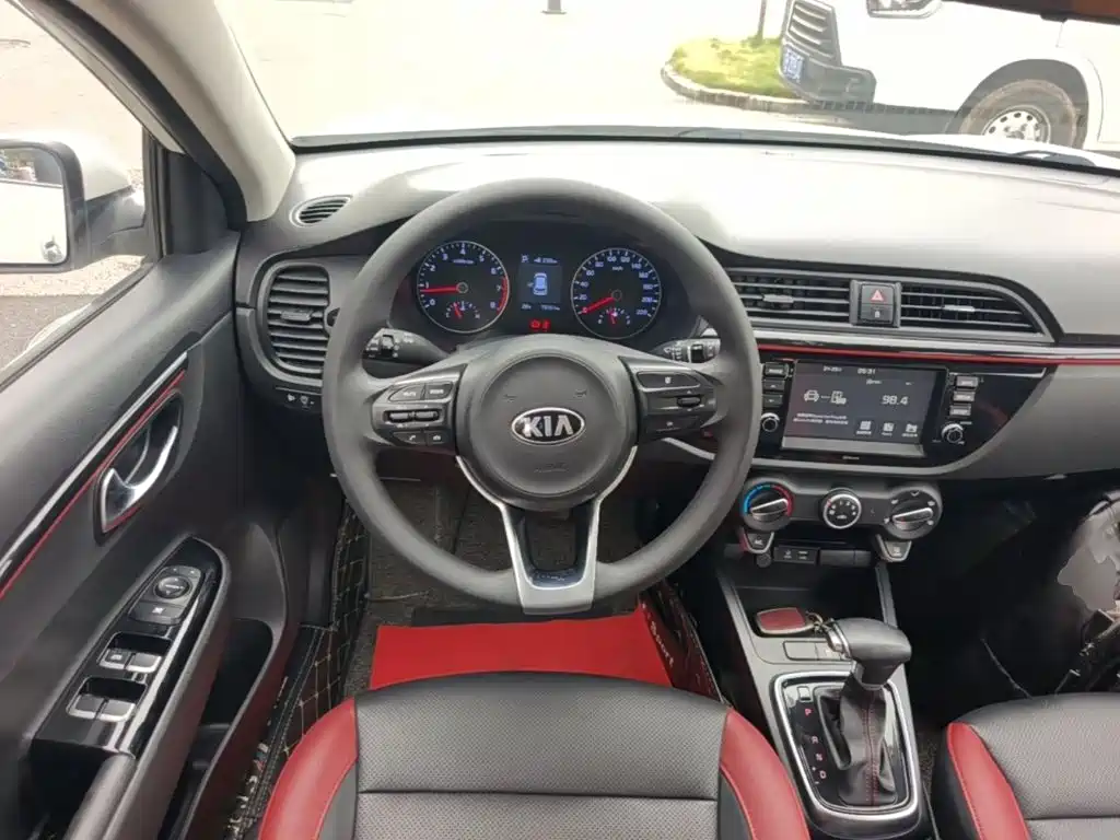 Kia KX Cross — миниатюра 11