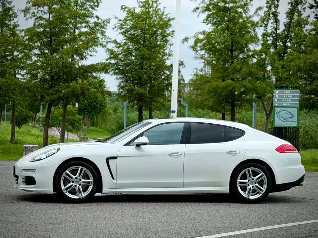 Porsche Panamera — миниатюра 3