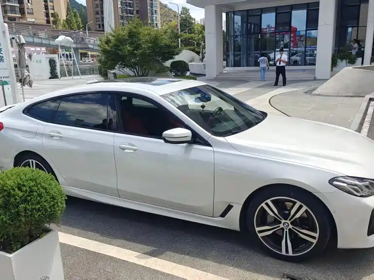BMW 6 Series GT — миниатюра 6