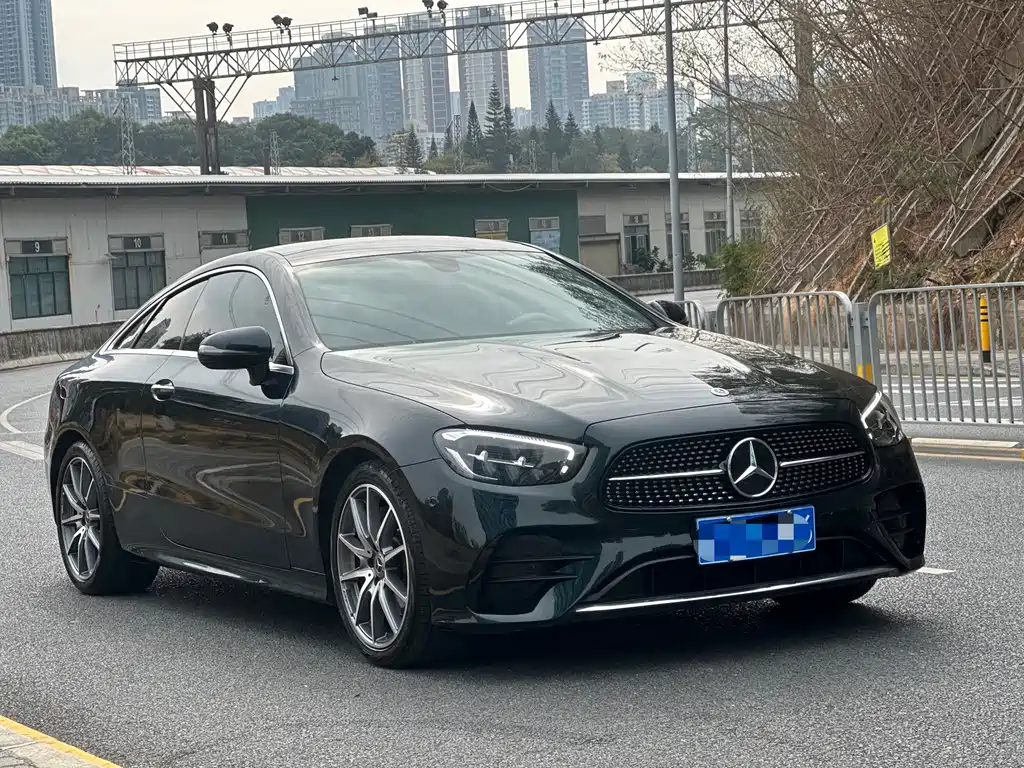 MERCEDES-BENZ E CLASS