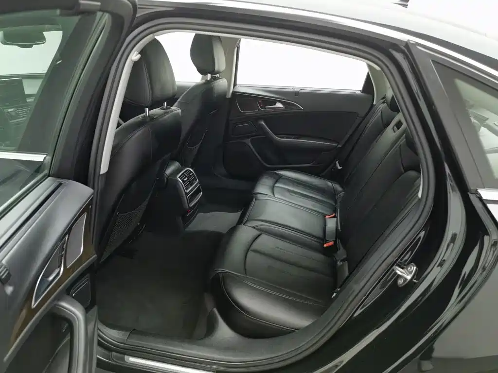Audi A6L — миниатюра 15