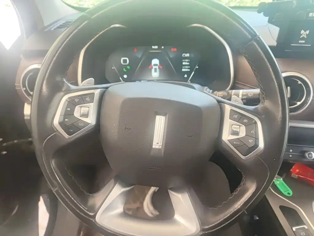 Wey Wey VV6 — миниатюра 3
