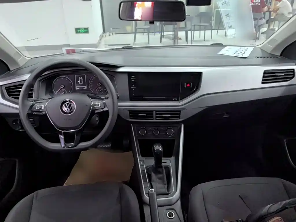 Volkswagen Polo — миниатюра 6