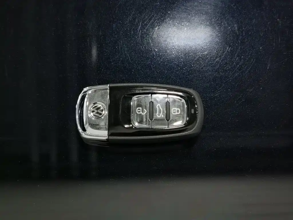 Volkswagen Phideon — миниатюра 19
