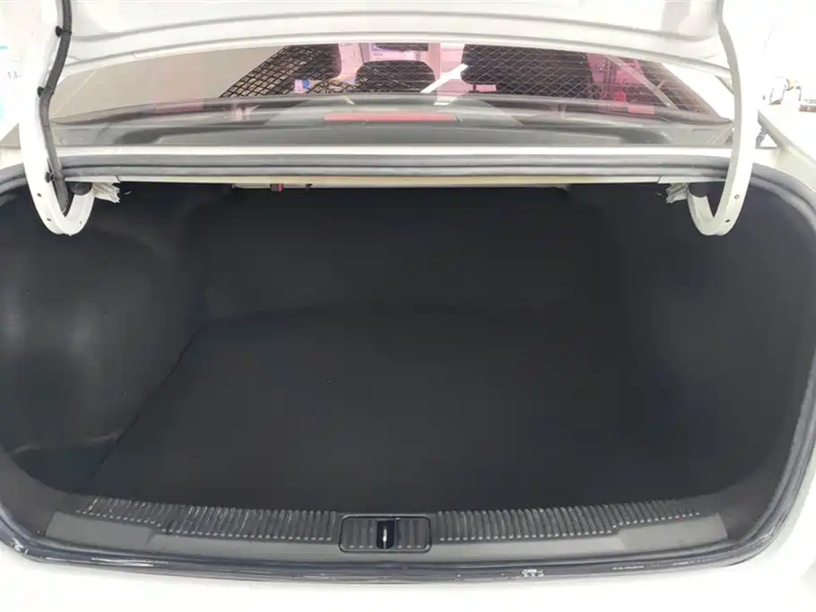 Roewe i5 2021 1.5L CVT