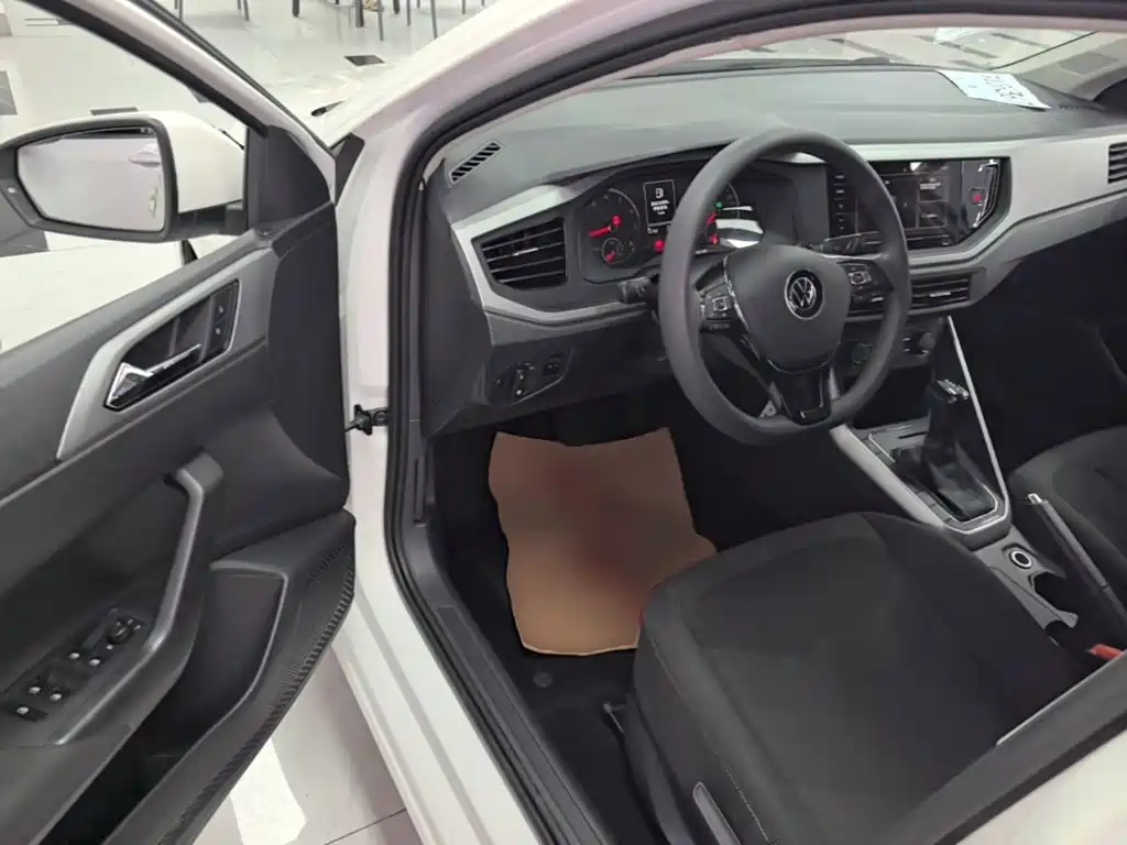 Volkswagen Polo — миниатюра 12