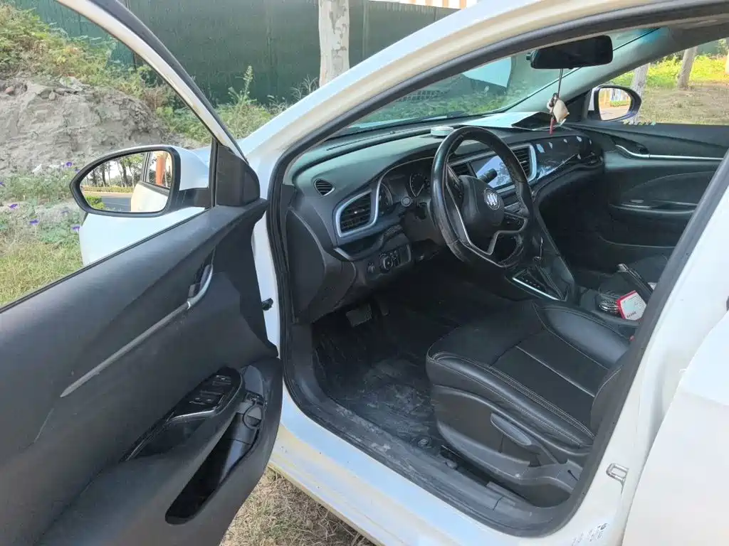Buick Excelle — миниатюра 17