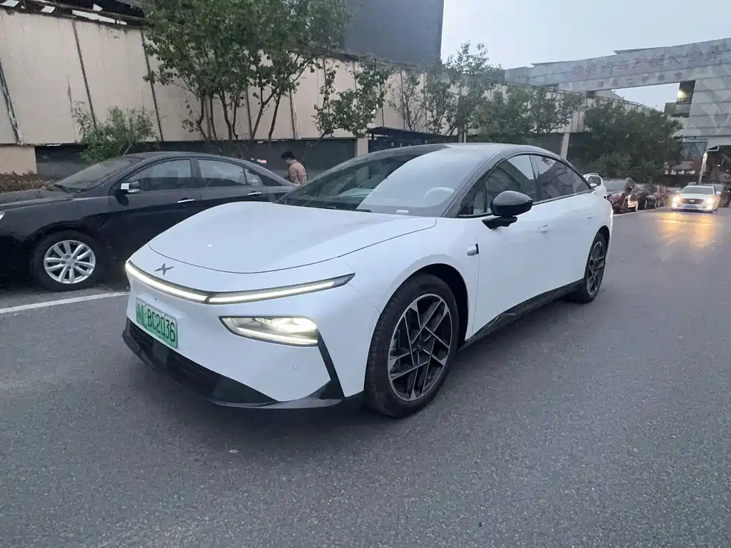 XPeng P7+