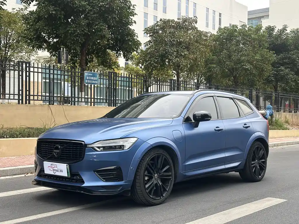 VOLVO XC60 PLUG IN HYBRID
