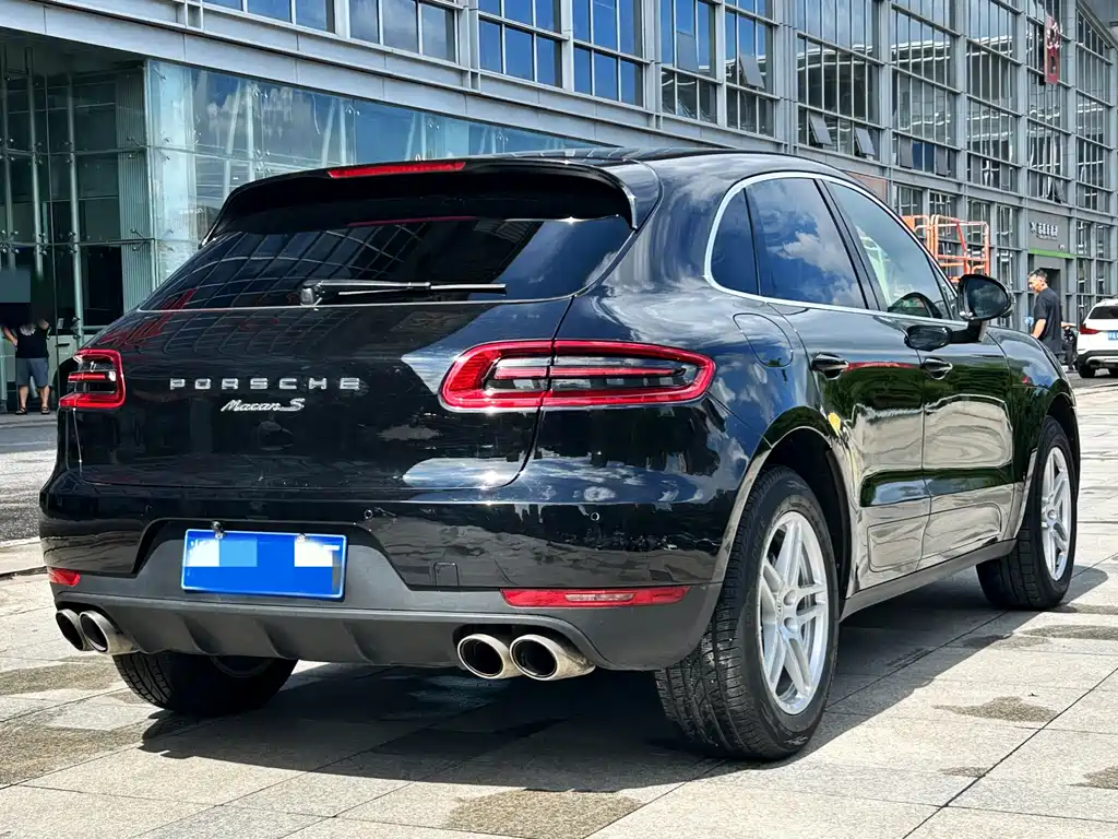 Porsche Macan — миниатюра 4