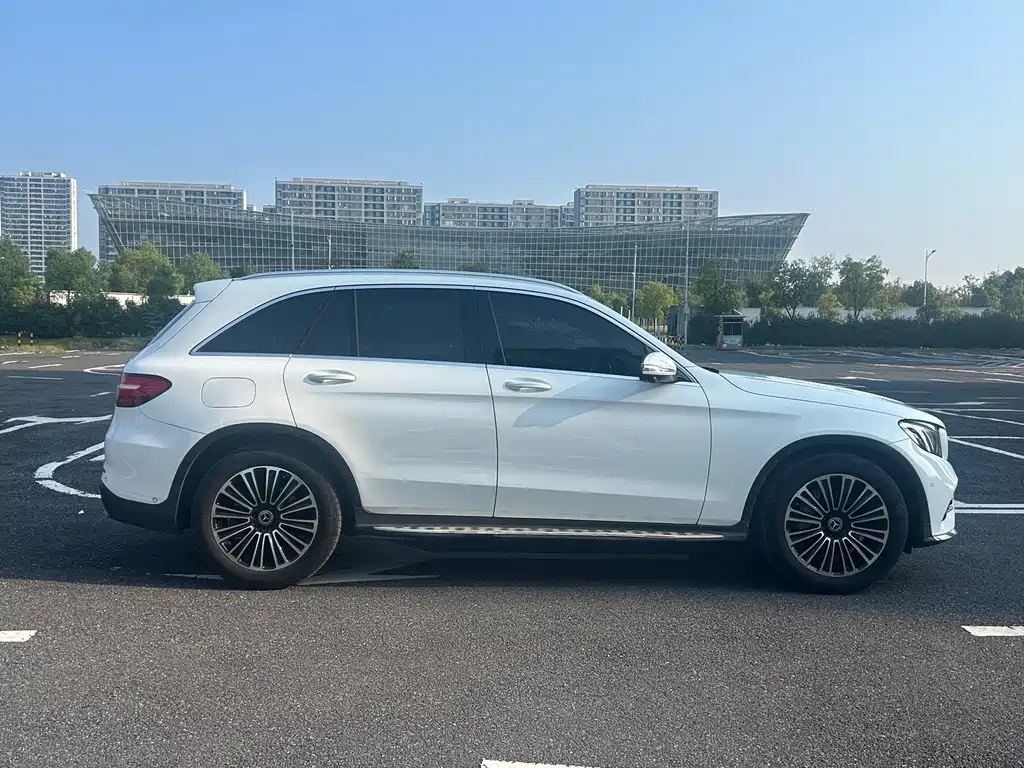 Mercedes-Benz GLC — миниатюра 7