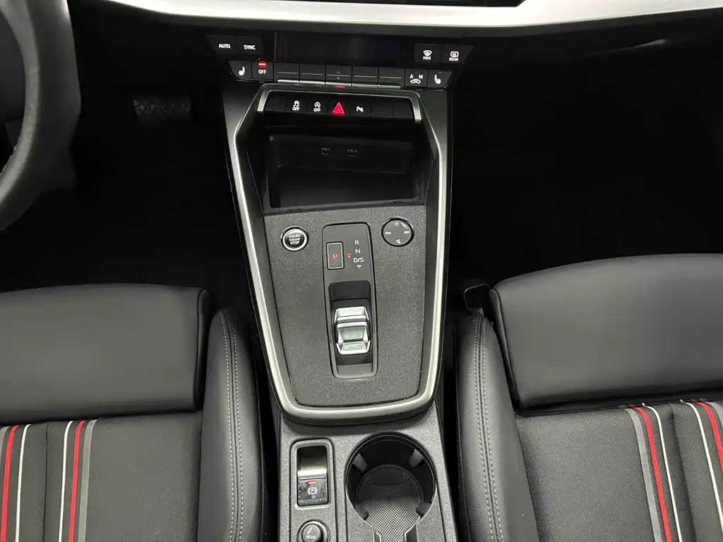 Audi A3 — миниатюра 10