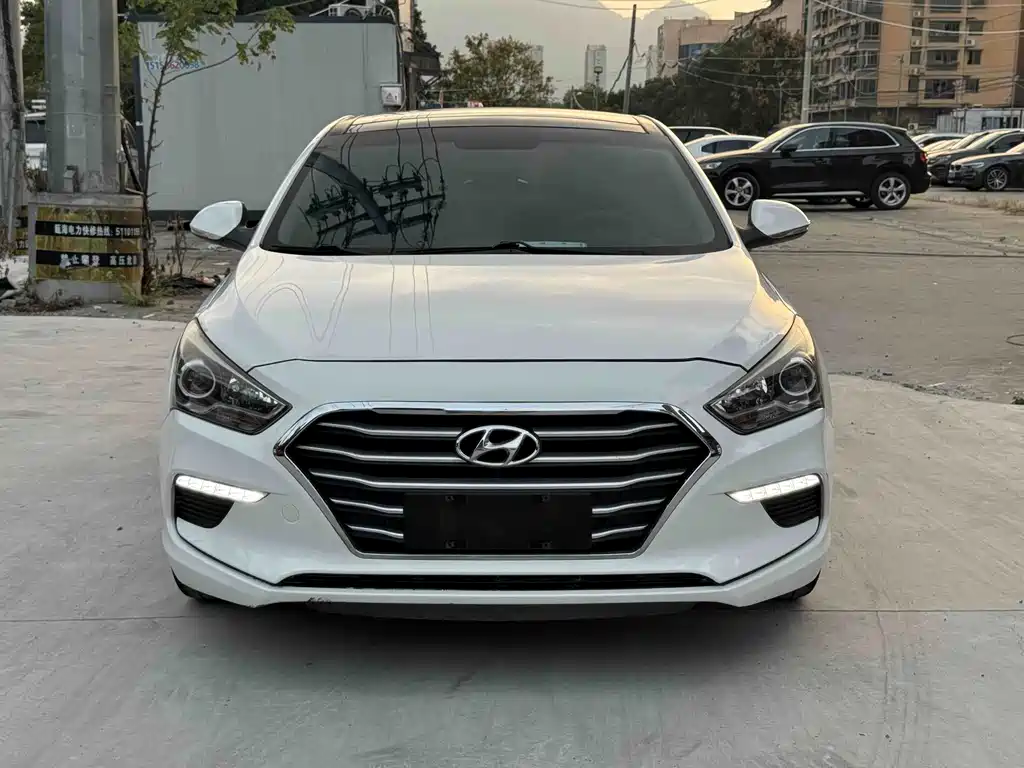 Hyundai Mistra — миниатюра 3