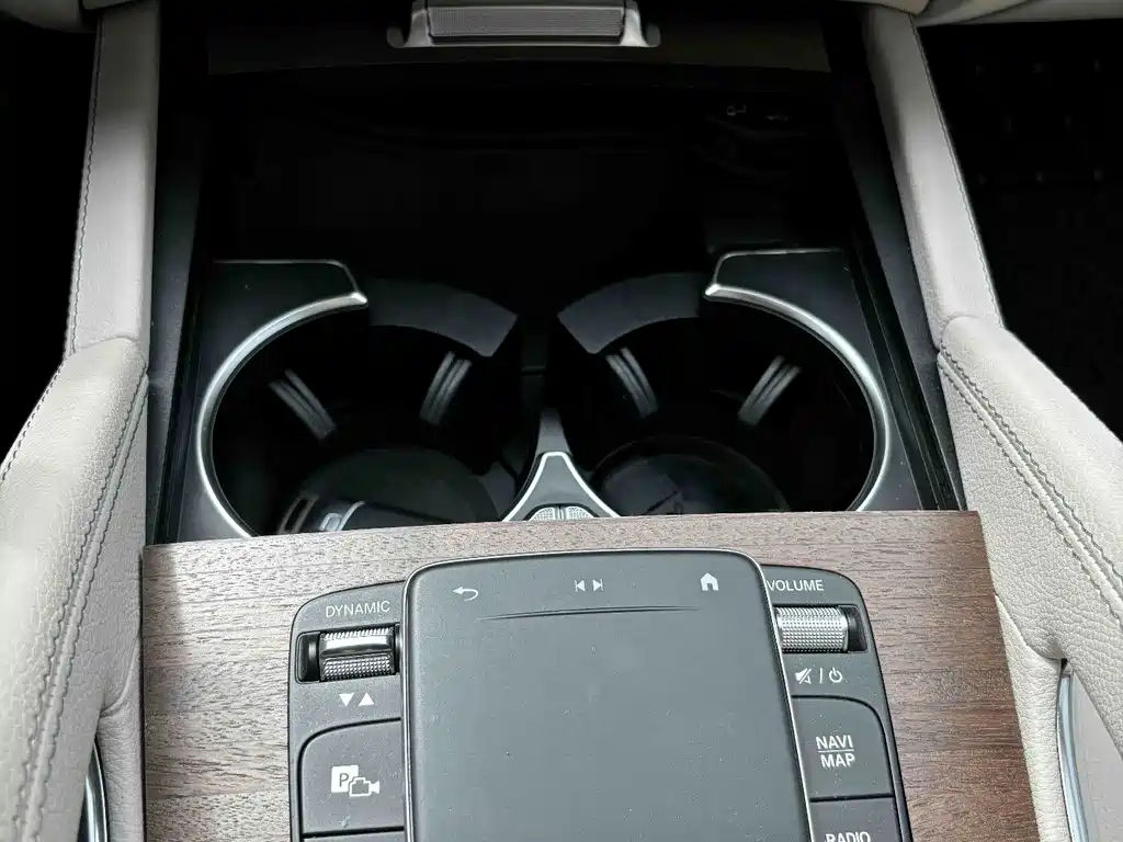 Mercedes-Benz GLE New Energy — миниатюра 13