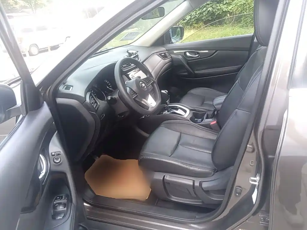 Nissan X-Trail — миниатюра 15