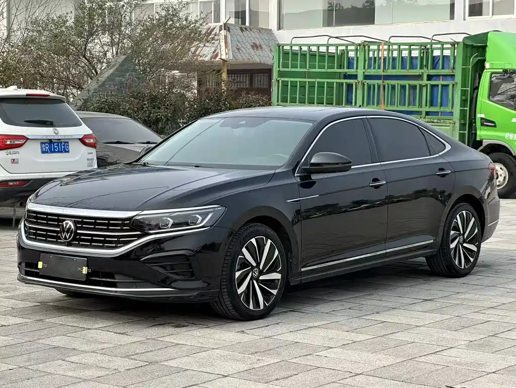 Volkswagen Passat 2022