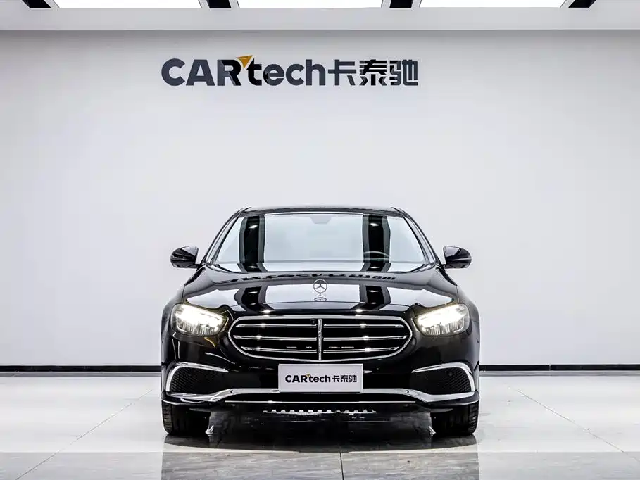 Mercedes-Benz E-Class 2022