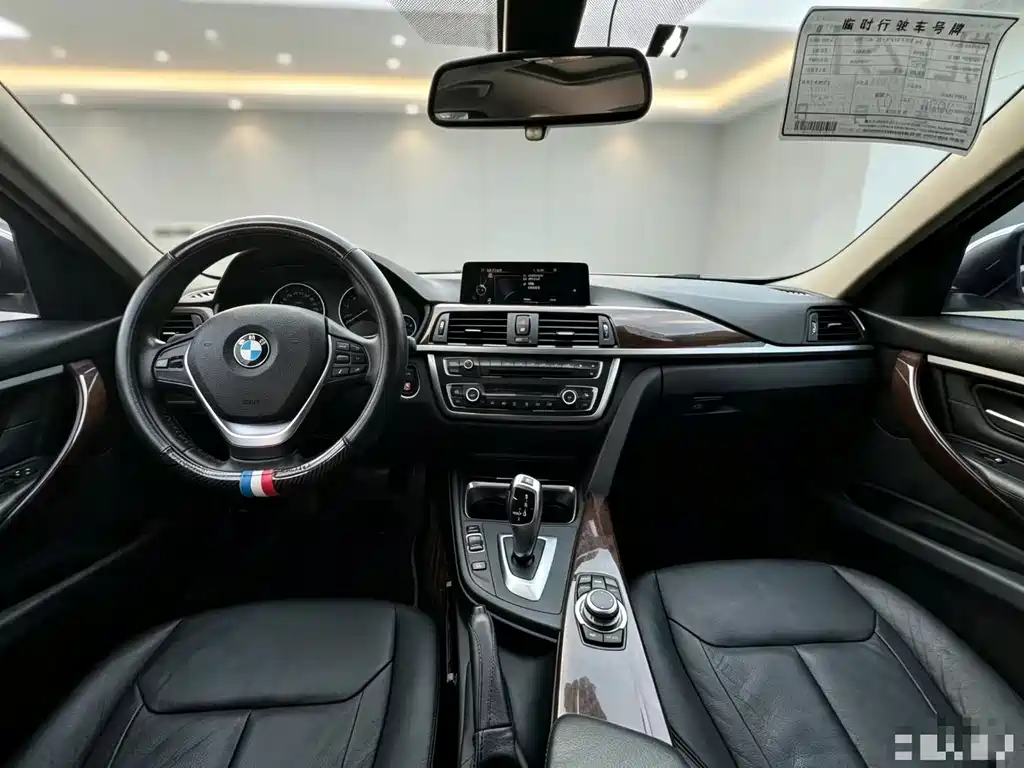 BMW 3 Series — миниатюра 6