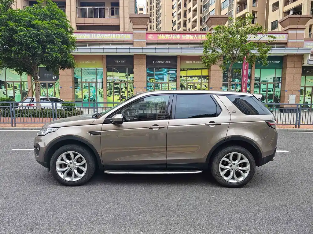 Land Rover Discovery Sport — миниатюра 7
