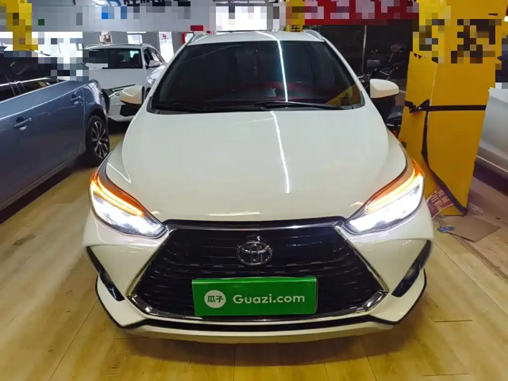 Toyota Yaris L — миниатюра 3