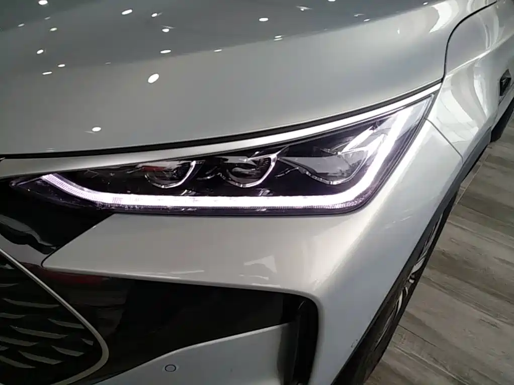 BYD Tang New Energy — миниатюра 24