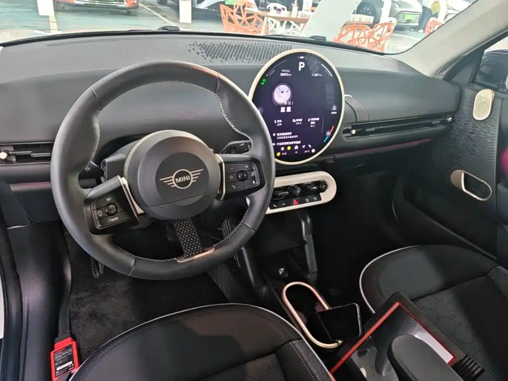 MINI MINI COOPER EV — миниатюра 10