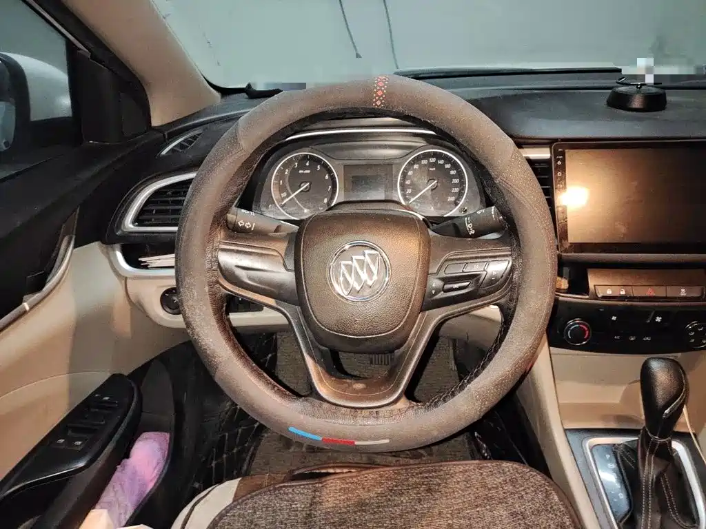 Buick Excelle — миниатюра 11