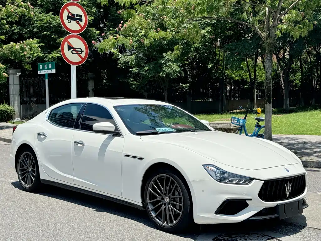 Maserati Ghibli 2019 3.0T Standard V
