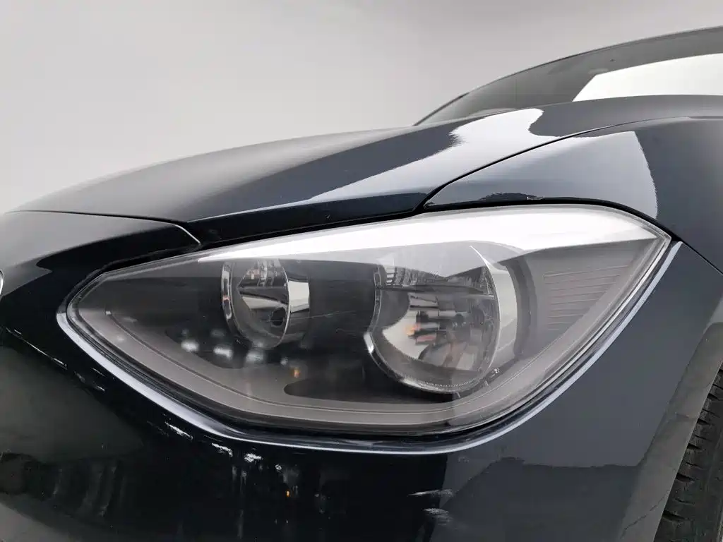 BMW 1 Series (Import) — миниатюра 7