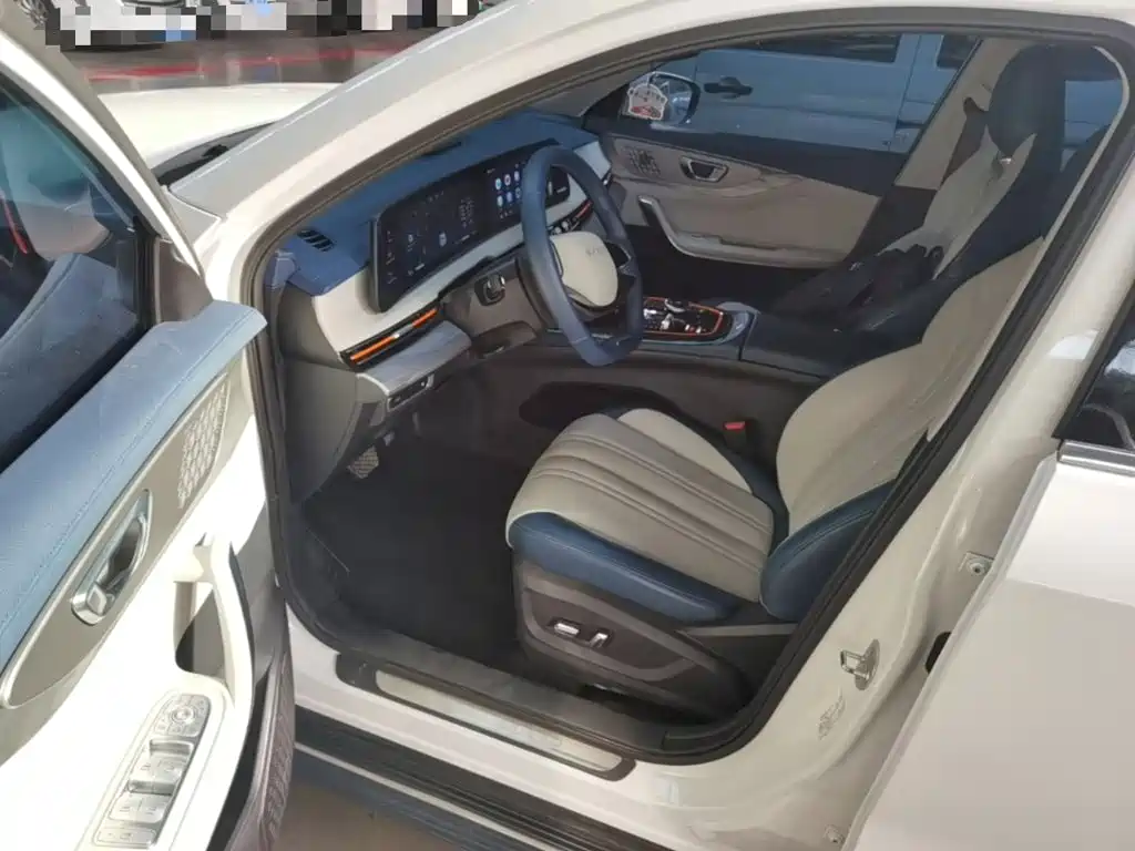 Exeed Zhaofeng C-DM — миниатюра 12