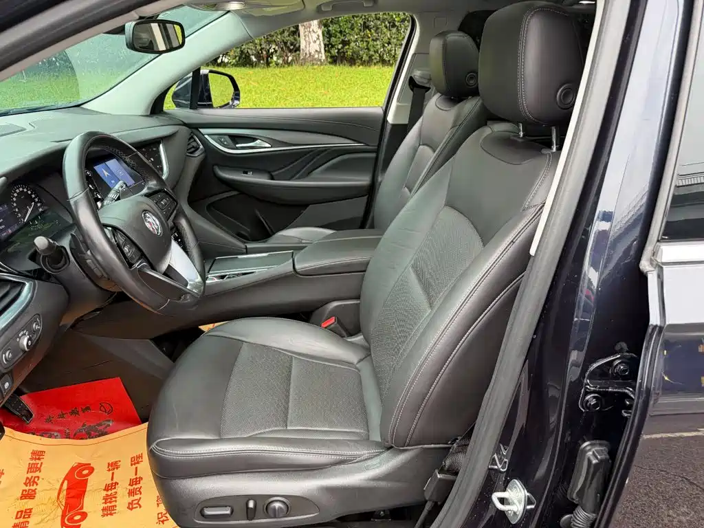 Buick Enclave — миниатюра 8