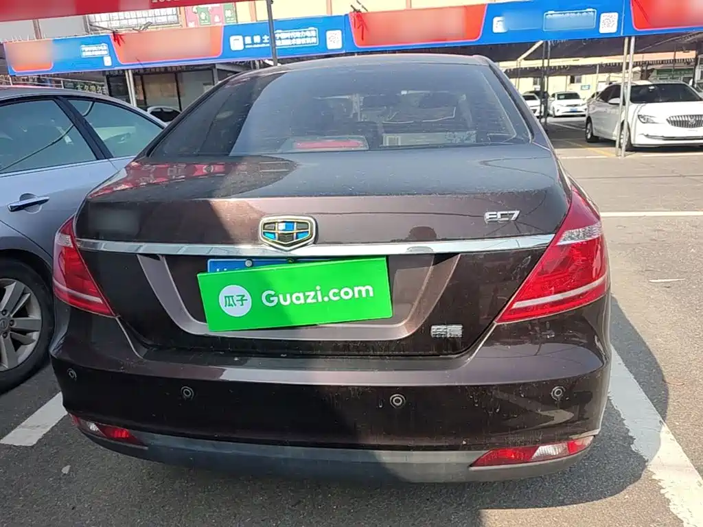 Geely Emgrand — миниатюра 6