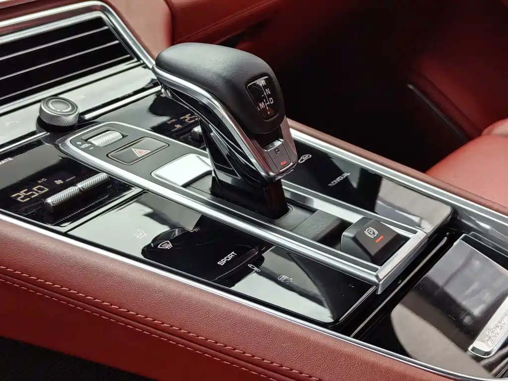 Porsche Panamera — миниатюра 24