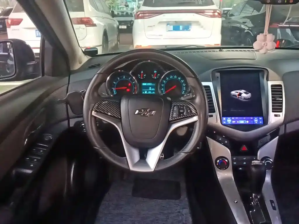 Chevrolet Cruze — миниатюра 11
