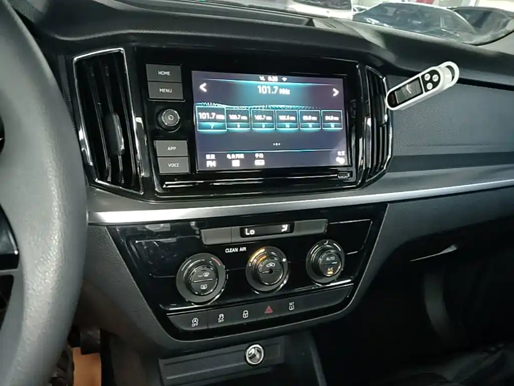 Skoda Kamiq — миниатюра 13