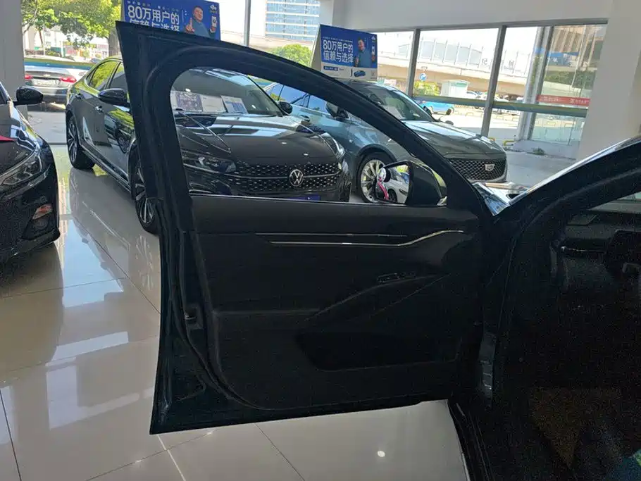 Ford Mondeo — миниатюра 7
