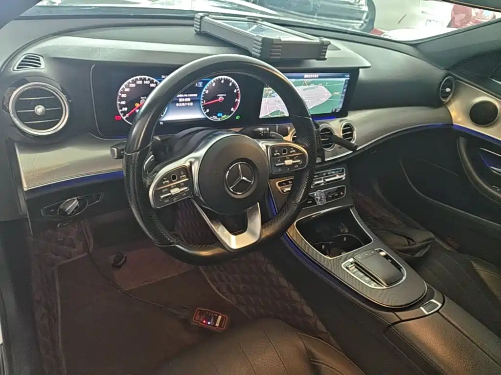 Mercedes-Benz E-Class (Import) — миниатюра 10
