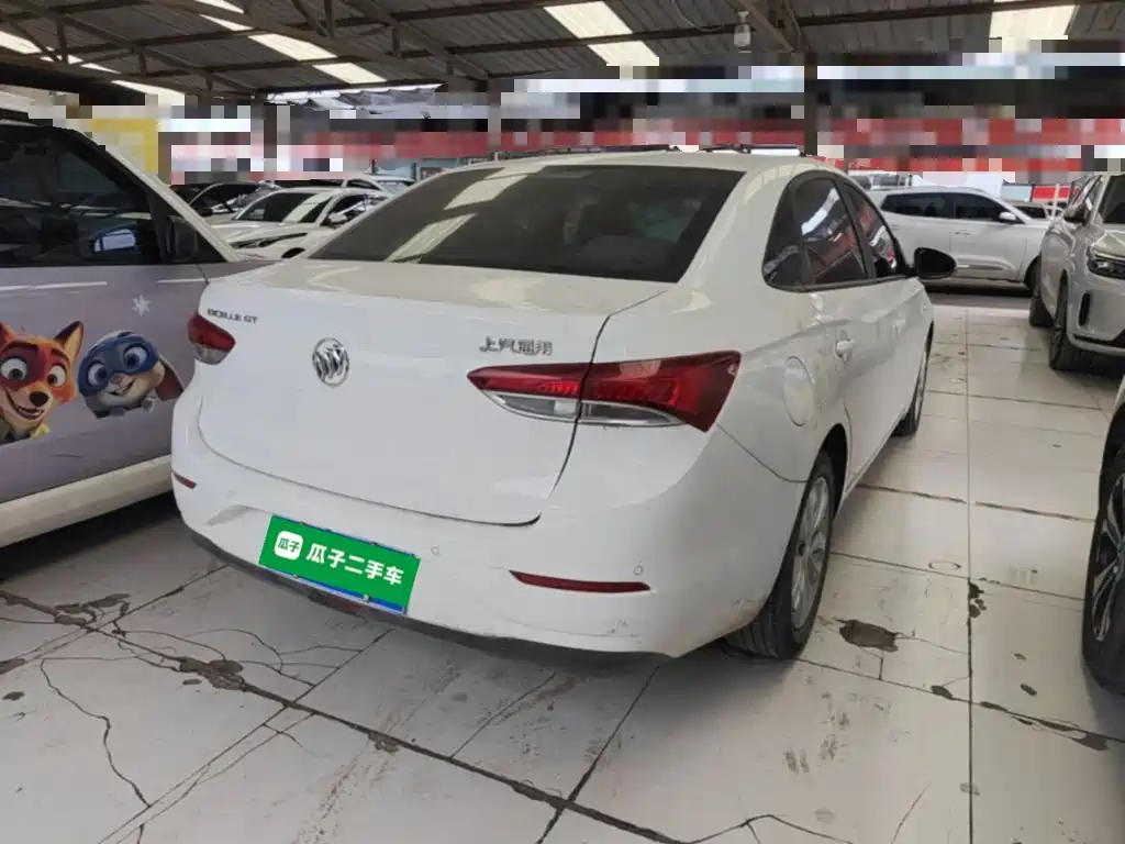 Buick Excelle — миниатюра 7