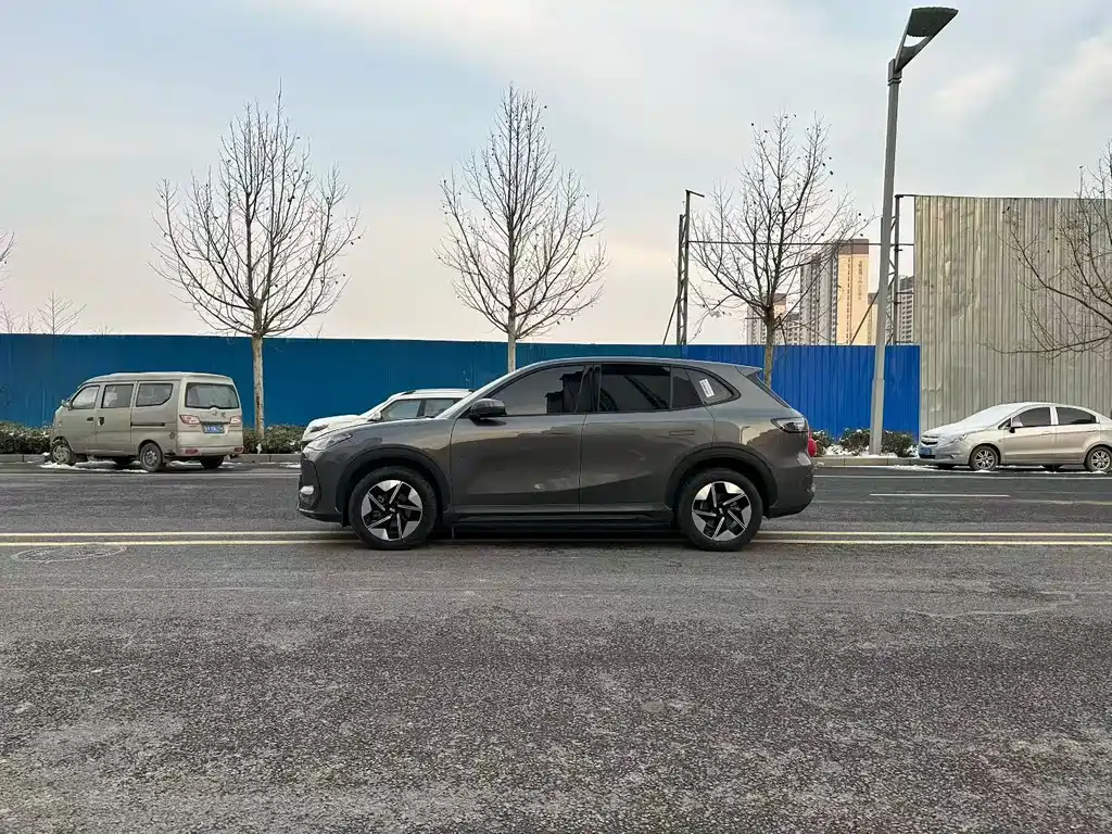 GEELY GALAXY GALAXY E5