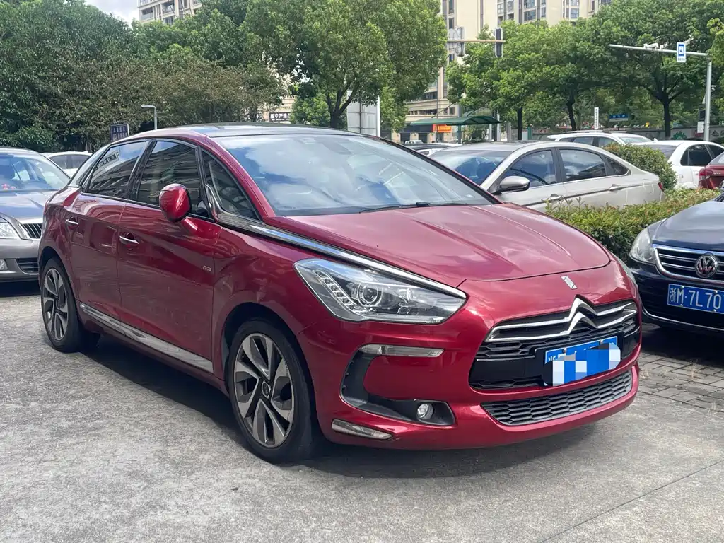 DS DS 5 — миниатюра 3